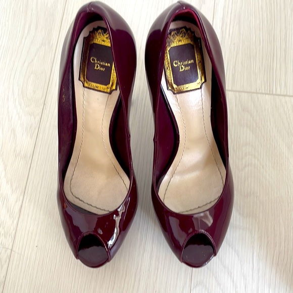 Dior Patent Open Toe Pumps w Platform - Picture 4 of 9